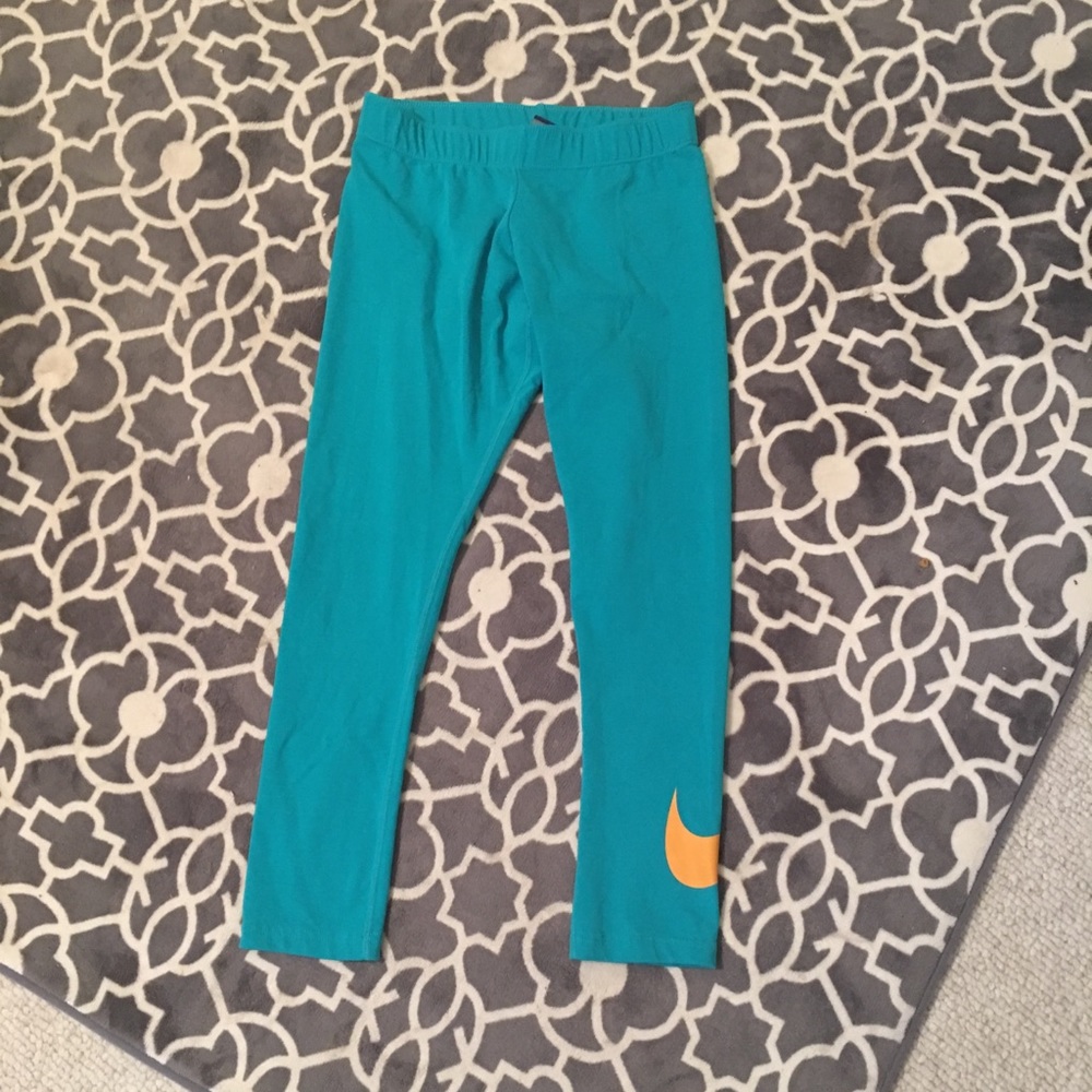 Women’s Nike leggings